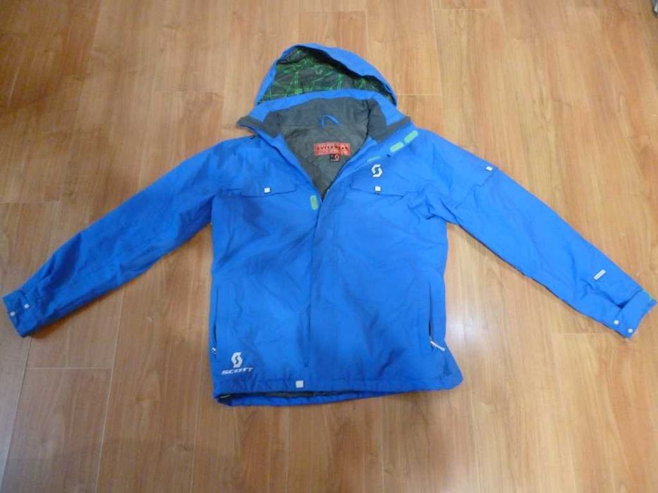 Горнолыжная куртка scott.