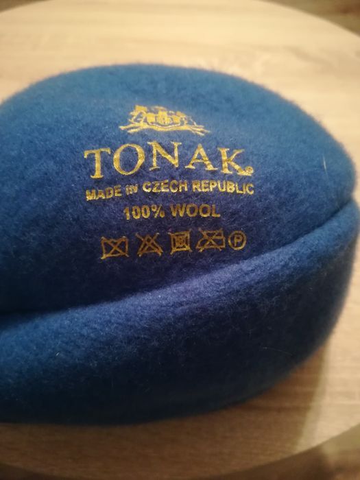 Czapka ciemnoniebieska