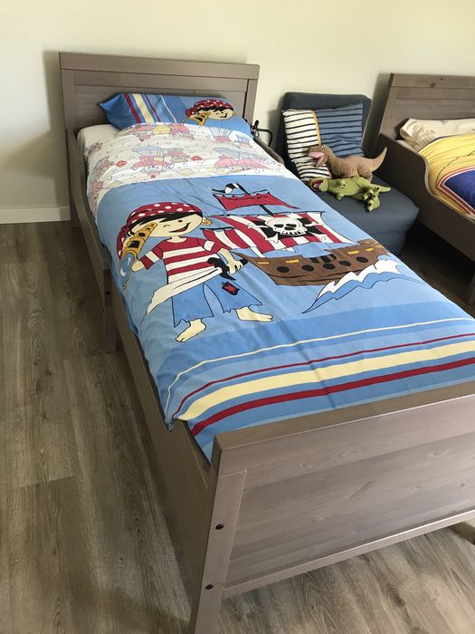 Cama criança extensivel Ikea SUNDVIK castanho acizentado