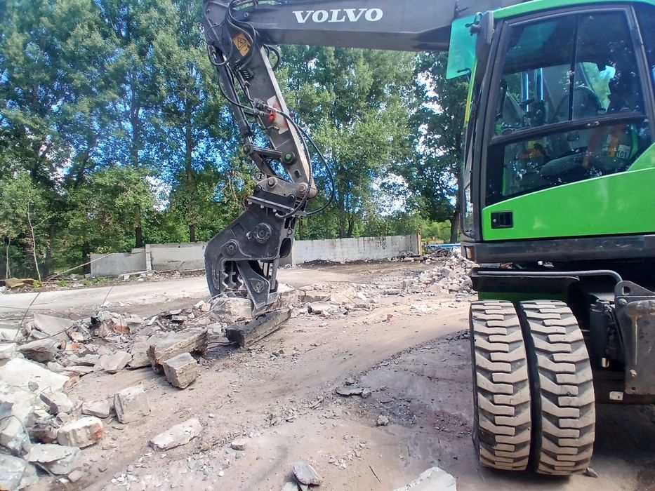 Usługi koparką, prace ziemne, rozbiórki, transport, kopanie stawów, czyszczenie brzegów oraz rowów melioracyjnych