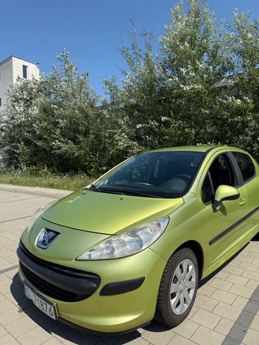 Peugeot 207 zadbany niski przebieg