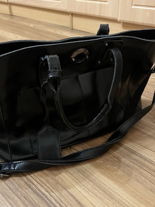 Сумка жіноча з натуральноі шкіри в гарному стані