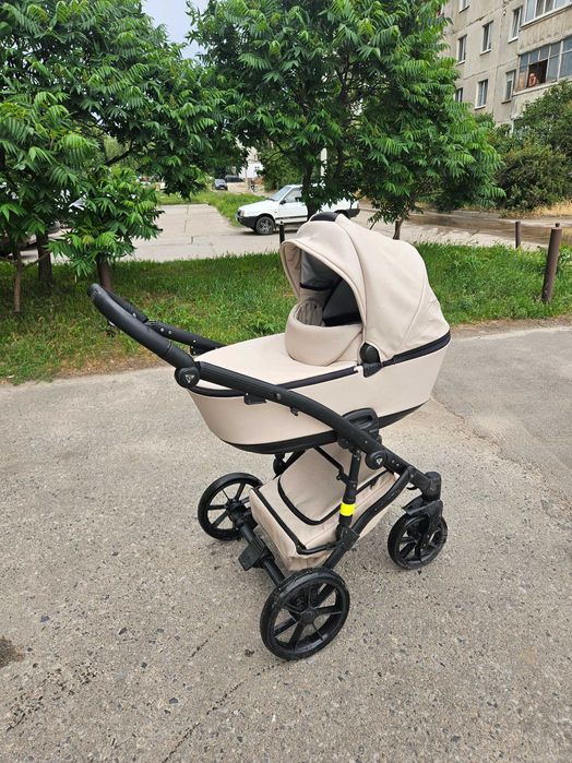 Дитяча коляска 2 в 1 Junama Space Eco 02 бежева