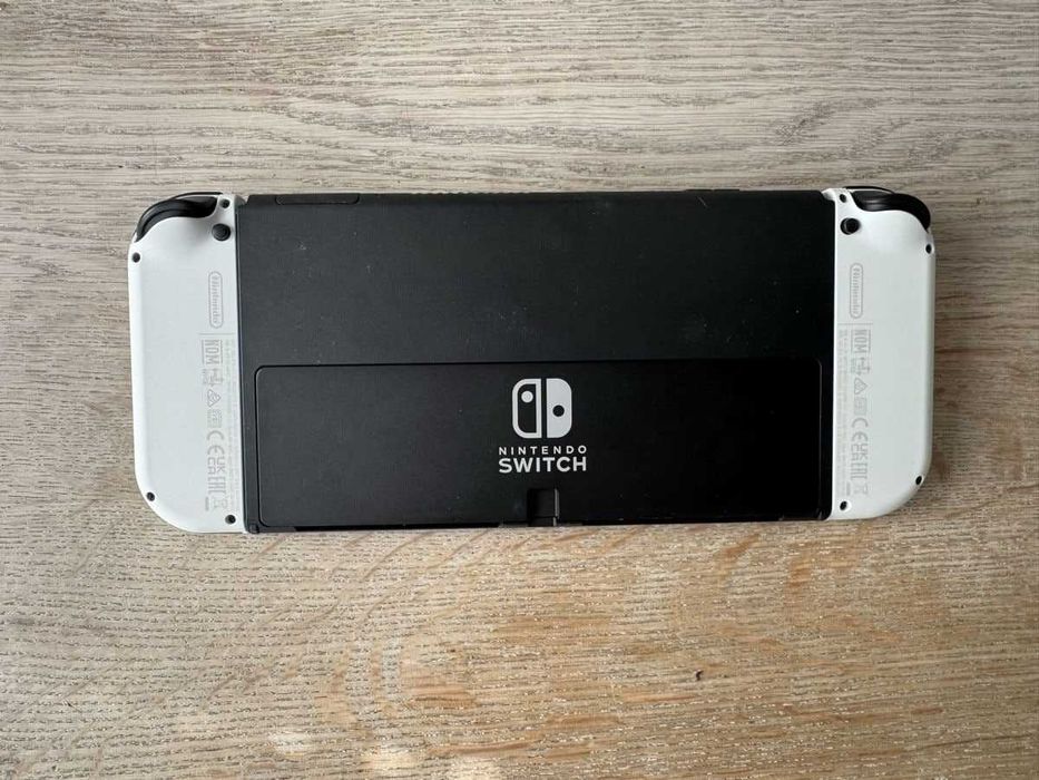 Nintendo Switch OLED Biały z akcesoriami