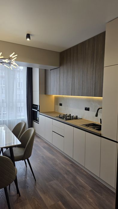 • Продається 2-кімнатна новобудова