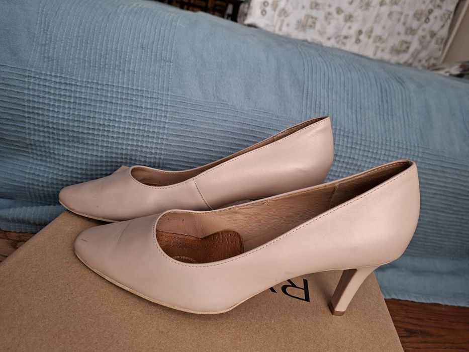 Czółenka rozmiar 39