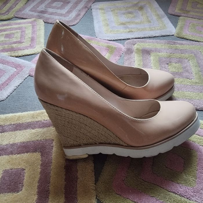 Туфлі шкіряні на платформі Vitto Rossi