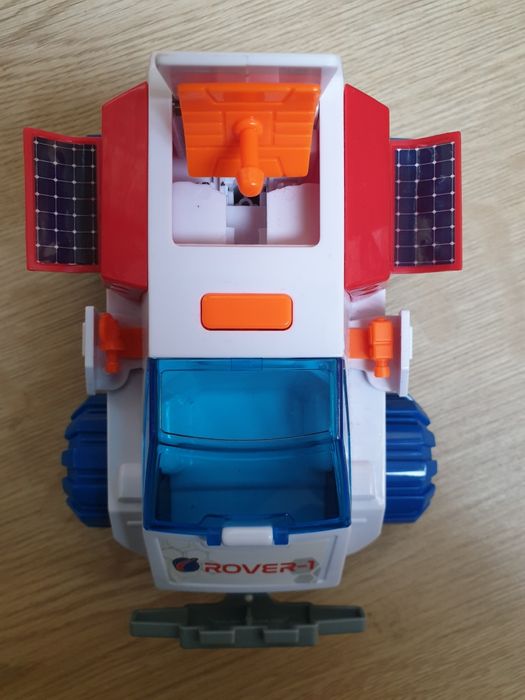 Ігровий набір Astro Venture Space Rover і Shuttle.