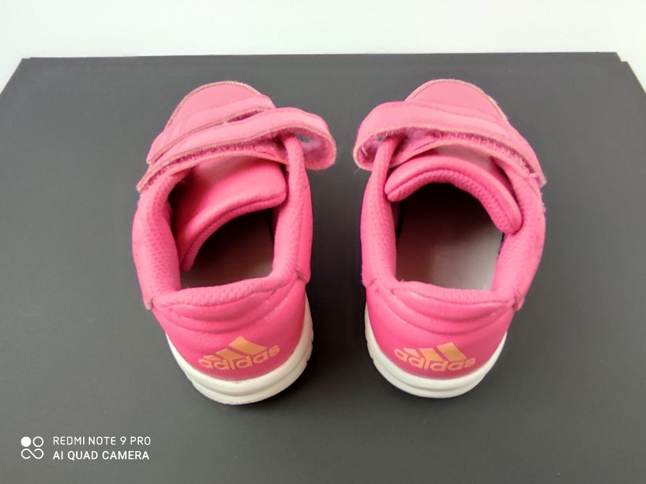 Кроссовки сандалі adidas  25р.для дівчинки