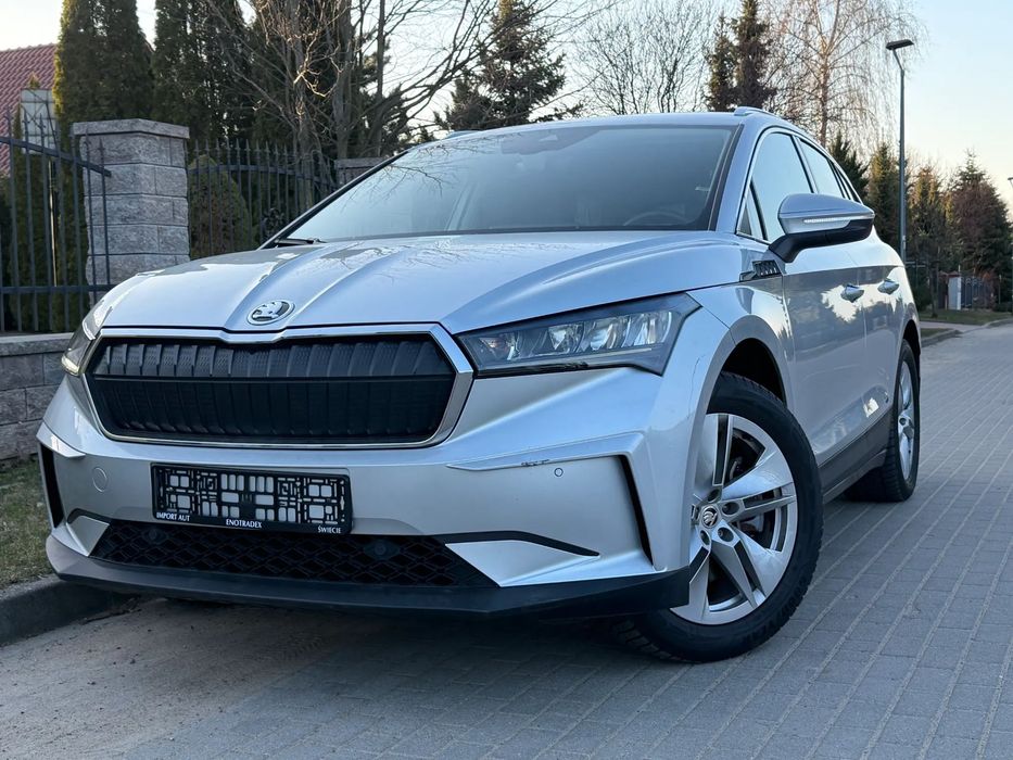Skoda Enyaq 2021r. 80kw Full Led ACC martwe pole  Navi Kamera pół skóra  opłacony