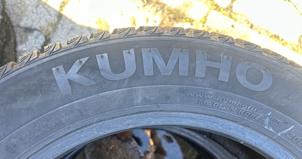69 Opony Zimowe Kumho 205/55/16 Bardzo Ładne