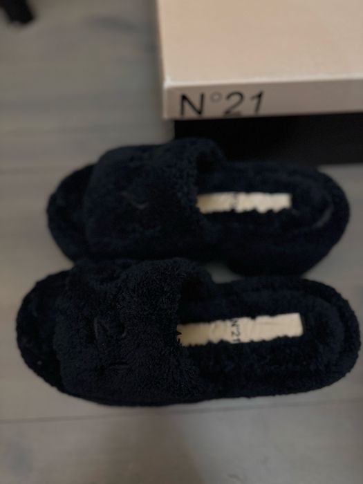 Нові босоніжки n21 оригинал 37 розмір