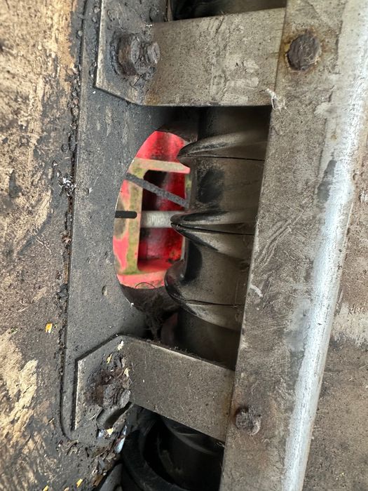 Сівалка пневматична VEGA-8 «Червона Зірка», 8 рядків, точного висіву