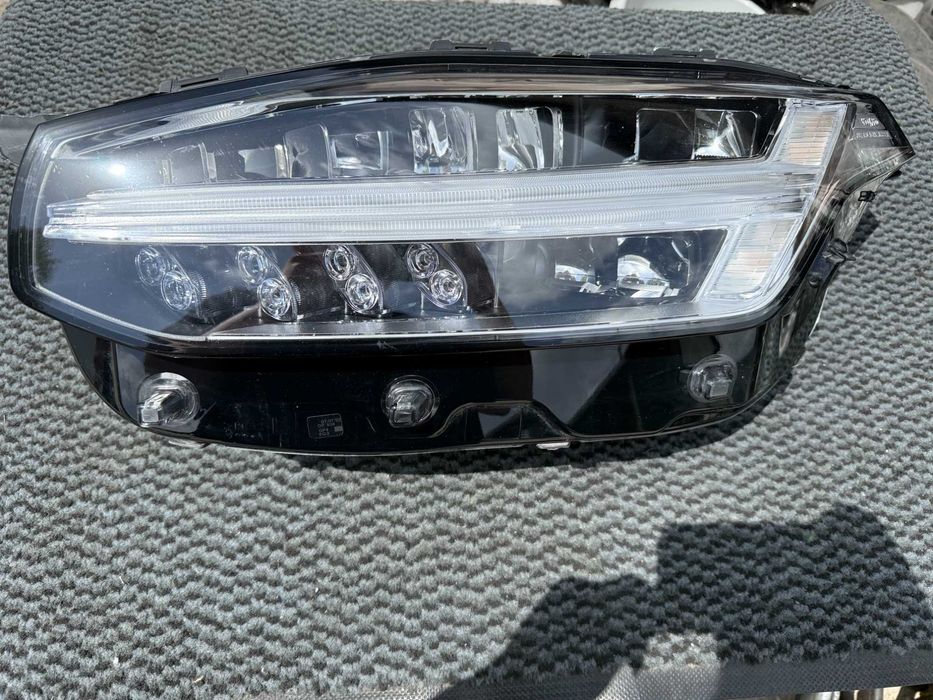 Фара права Volvo XC-90 II Full LED 2019+ фара права Вольво XC 90 2022