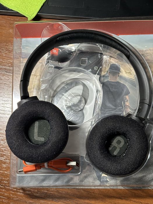 JBL Tune 560 bt в дуже посередньому стані