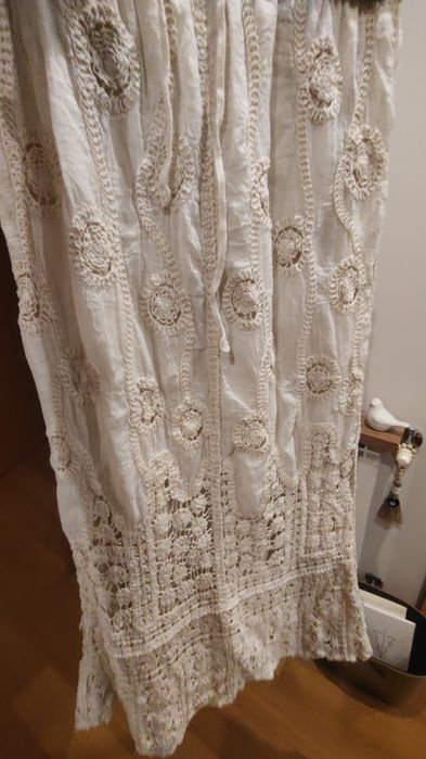 Saia feminina com renda
