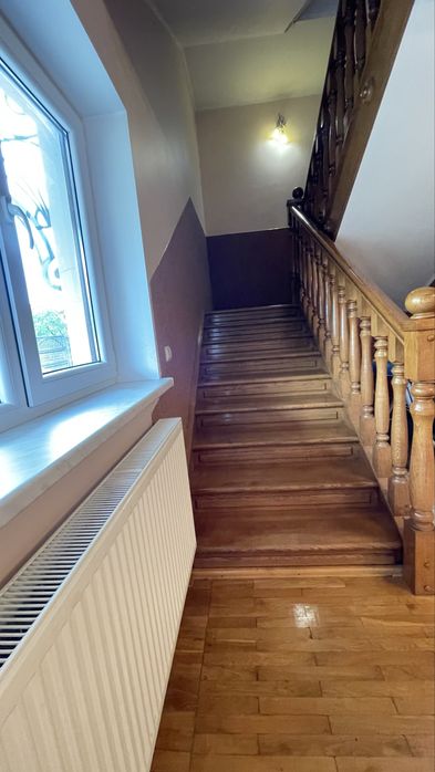 Продається просторий будинок