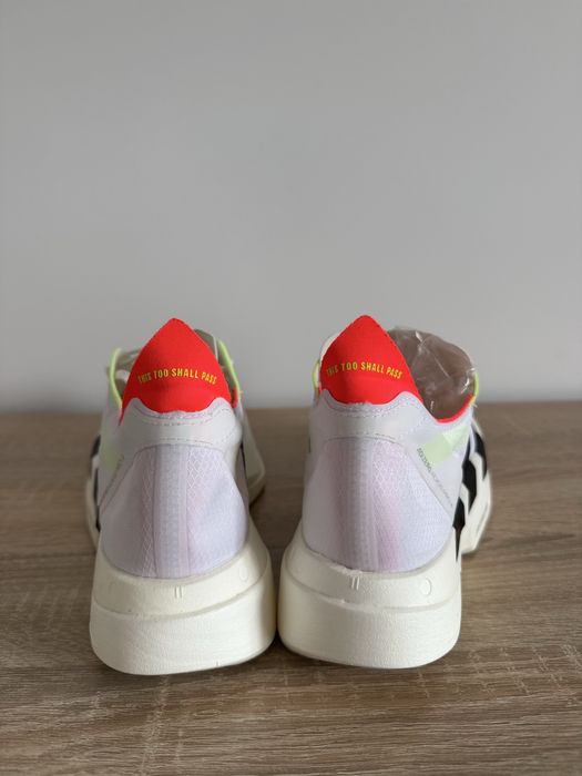 Продам оригінальні КРОСІВКИ ДЛЯ БІГУ ADIZERO ADIOS PRO 4 44(28см) нові!!!
