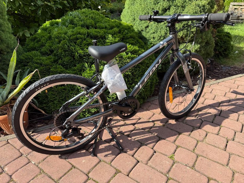 Świetny rower dziecięcy Leon 20” rama 11” 6 biegów lekki tylko 8kg