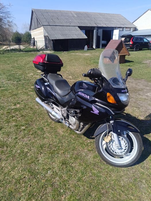 Motocykl Honda NTV 650