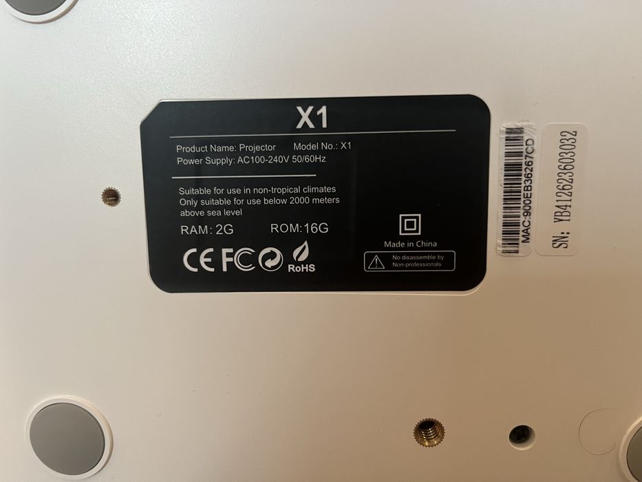 Projektor Xnano X1 jak nowy