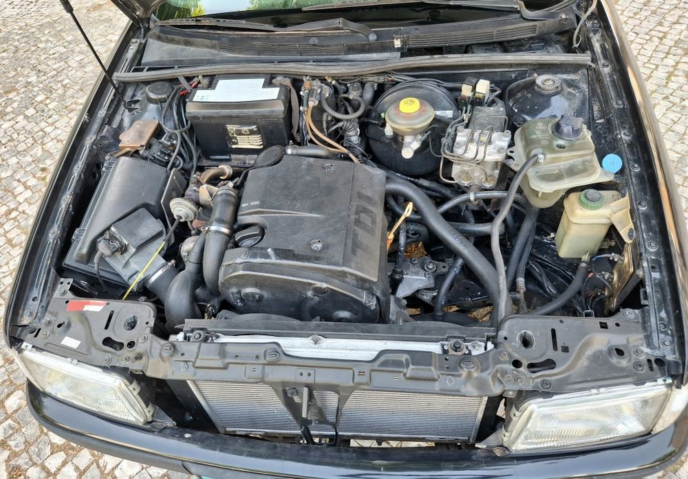 Audi 80 1.9TDi 90cv C/AC Nacional 98