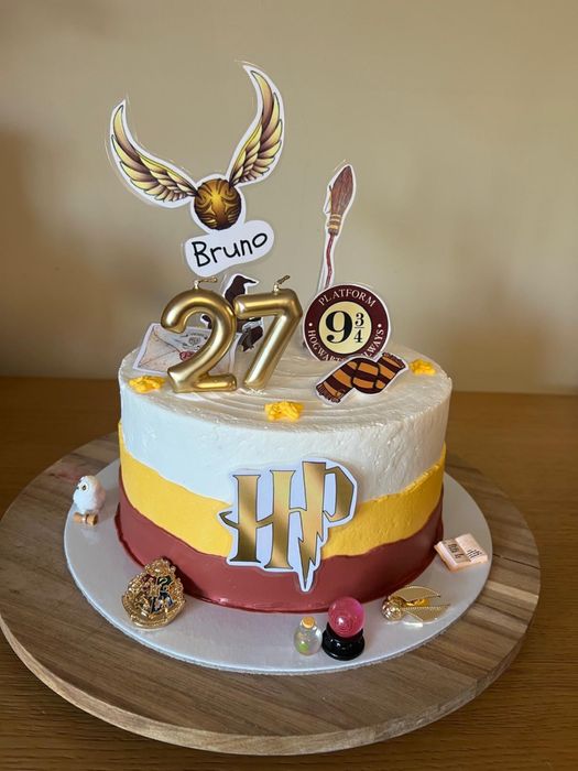 Bolos aniversario, casamento, batizados, salgados