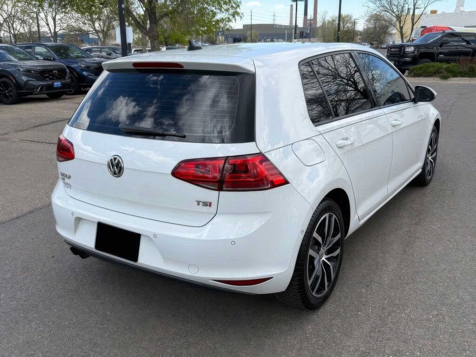 Volkswagen Golf      2015