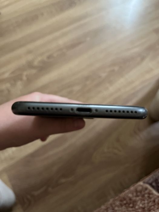 Айфон 8 + 256 продам