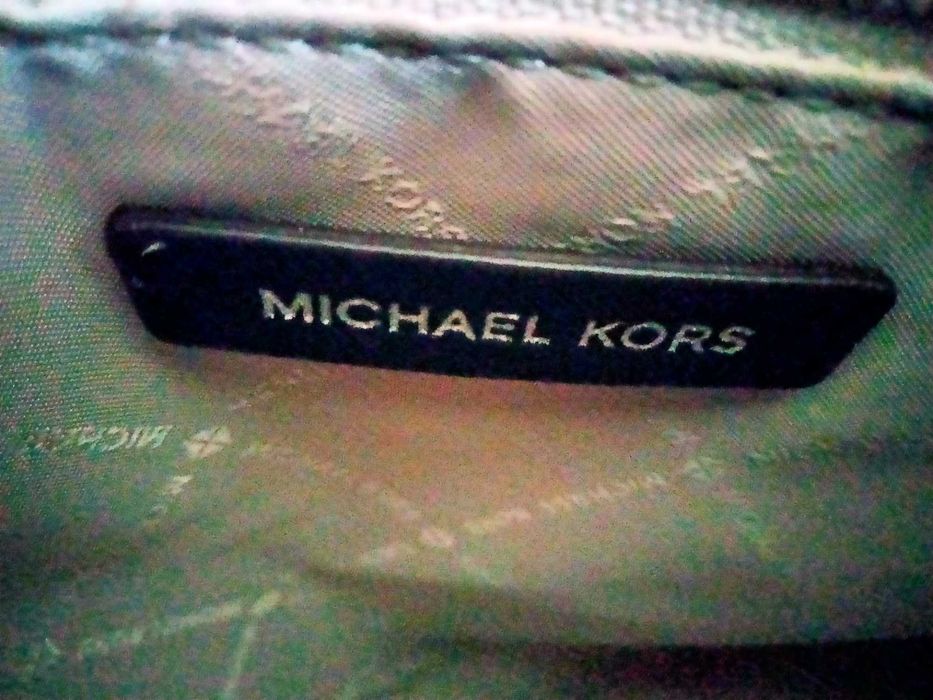 Mala Michael Kors