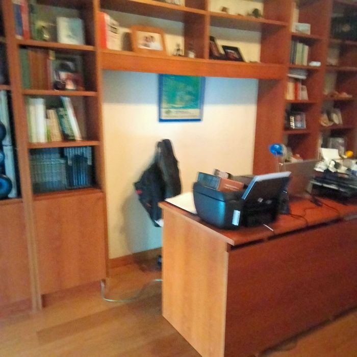 Móveis de quarto em Cerejeira , estante escritório e secretária