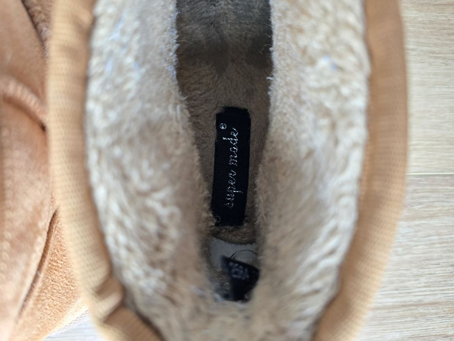 Sprzedam buty typu UGG 37r