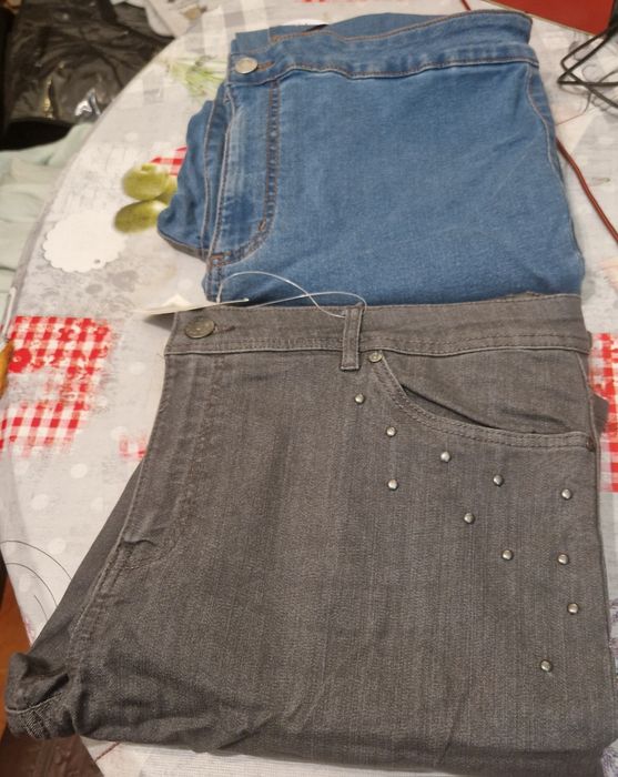 Vendo t-shirts, calças novas