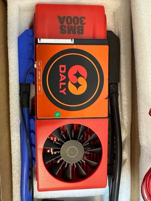 Потужна плата Daly Smart BMS 300A (BT BMS FAN, LiFePO4 16S