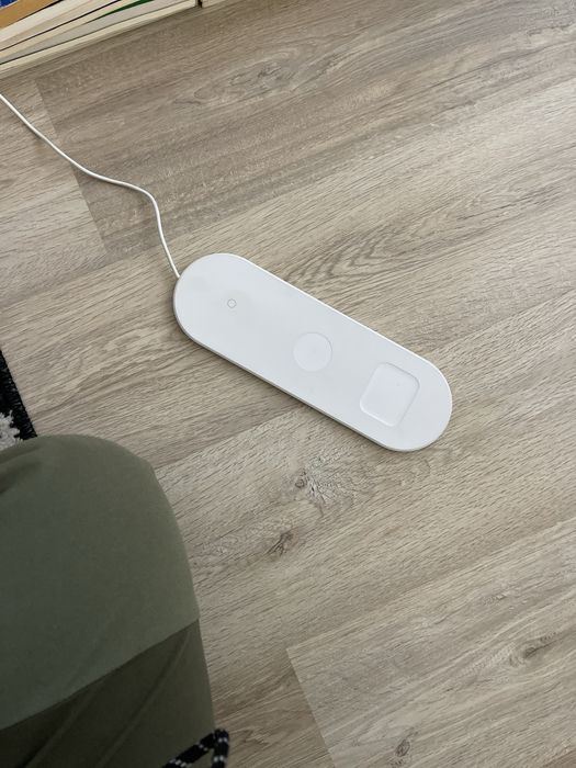 Зарядка бездротова iphone