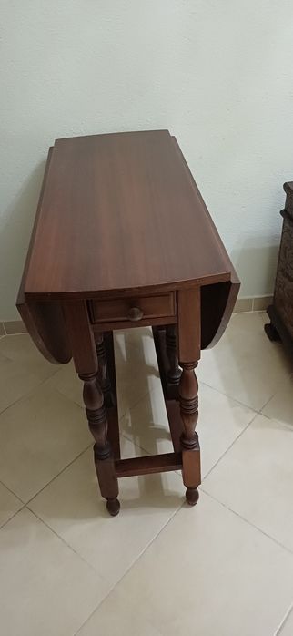 Mesa oval dobrável 1,10 m