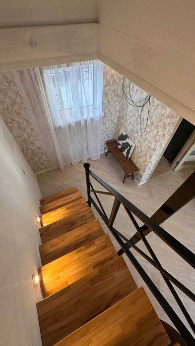 Стильний заміський будинок