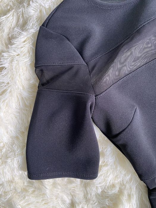 Маленьке чорне плаття