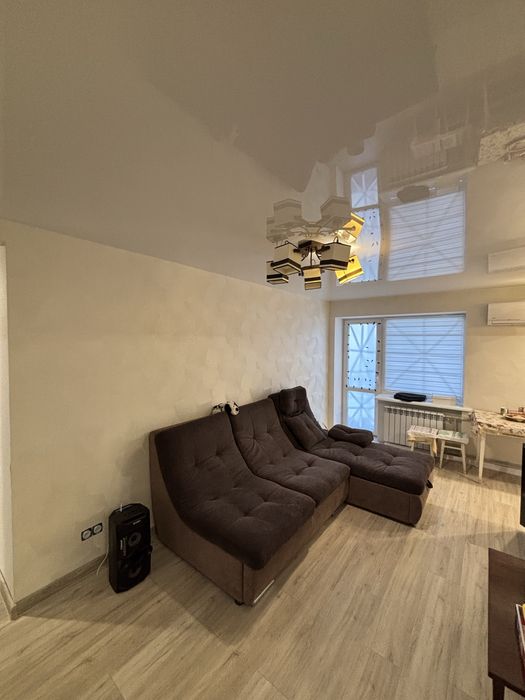 Продается 3 комнатная квартира. Кирпичный дом. Славянск.