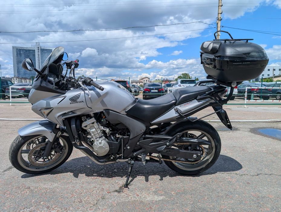 Мотоцикл Honda CBF600S MoToBaZa