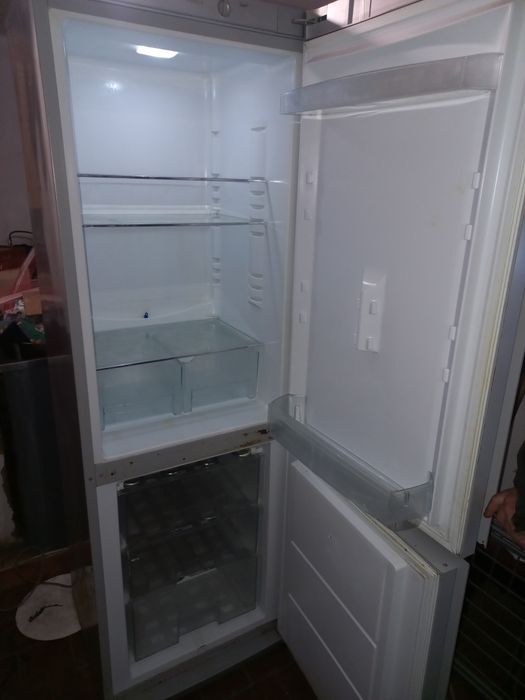 Продам холодильник Amica