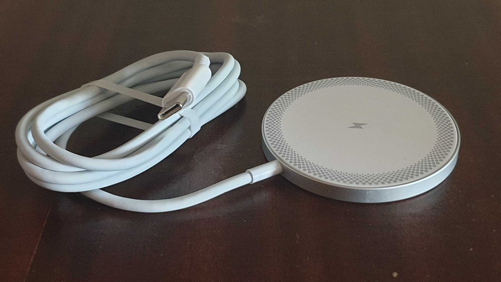 Магнитное беспроводное зарядное Toocki MagSafe для iPhone