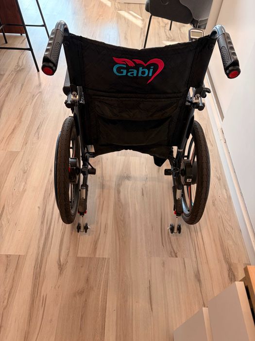 Wózek inwalidzki elektryczny Reha Fund Gabi DY01109 - używany, sprawny