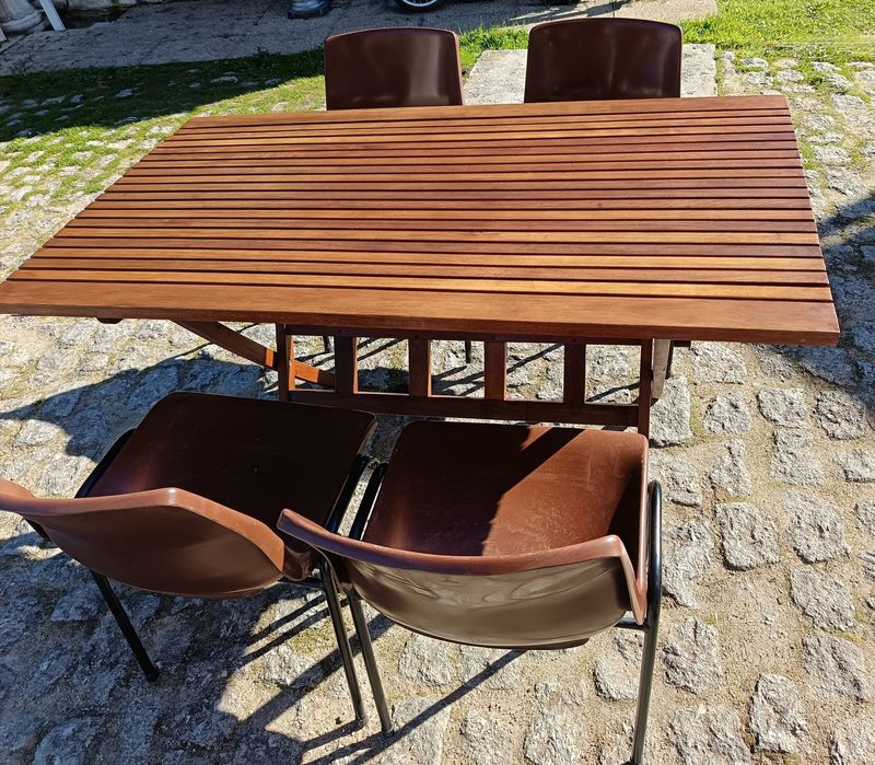 Mesa retangular de abrir