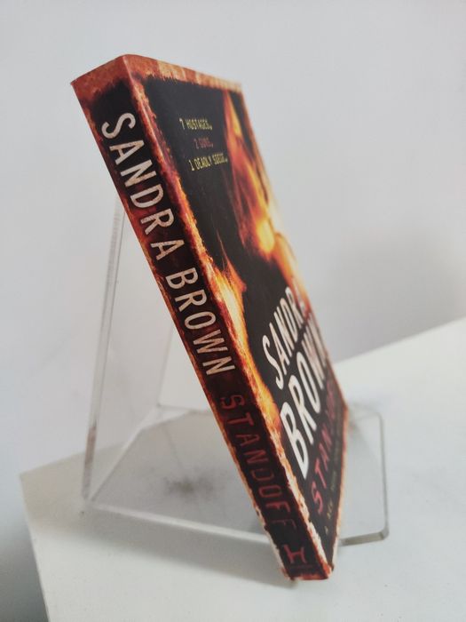 Standoff - Sandra Brown