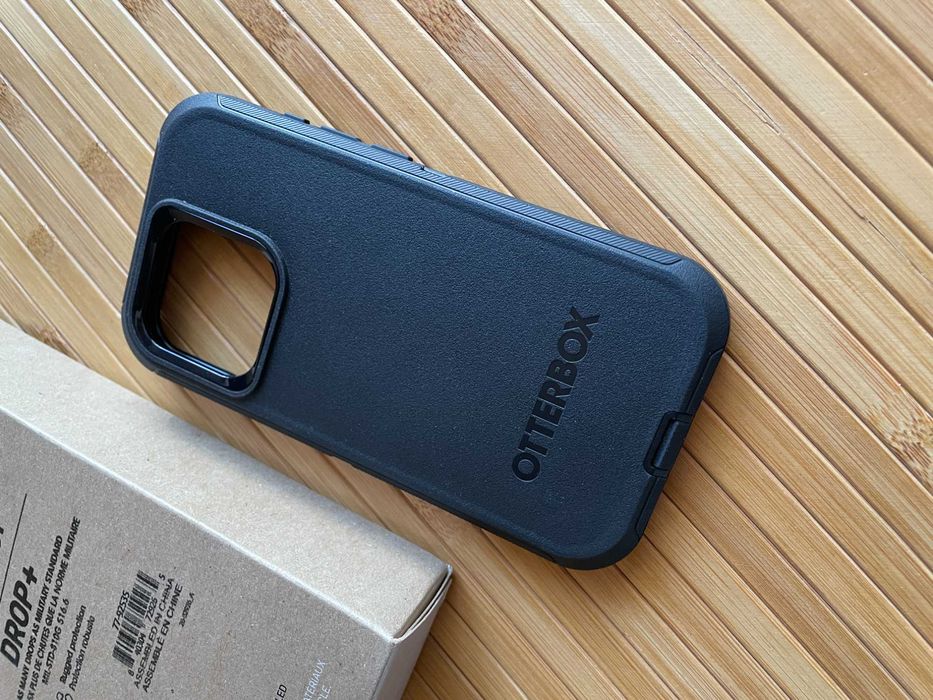Чохол OtterBox Defender Series для iPhone 15 Pro / iPhone 15 Pro Max