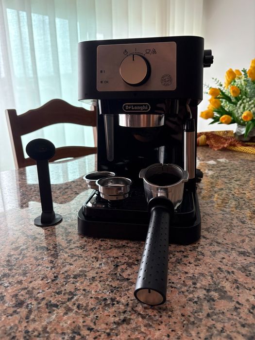 Máquina de Café Manual DELONGHI Stilosa EC260.BK (15 bar - Preto)