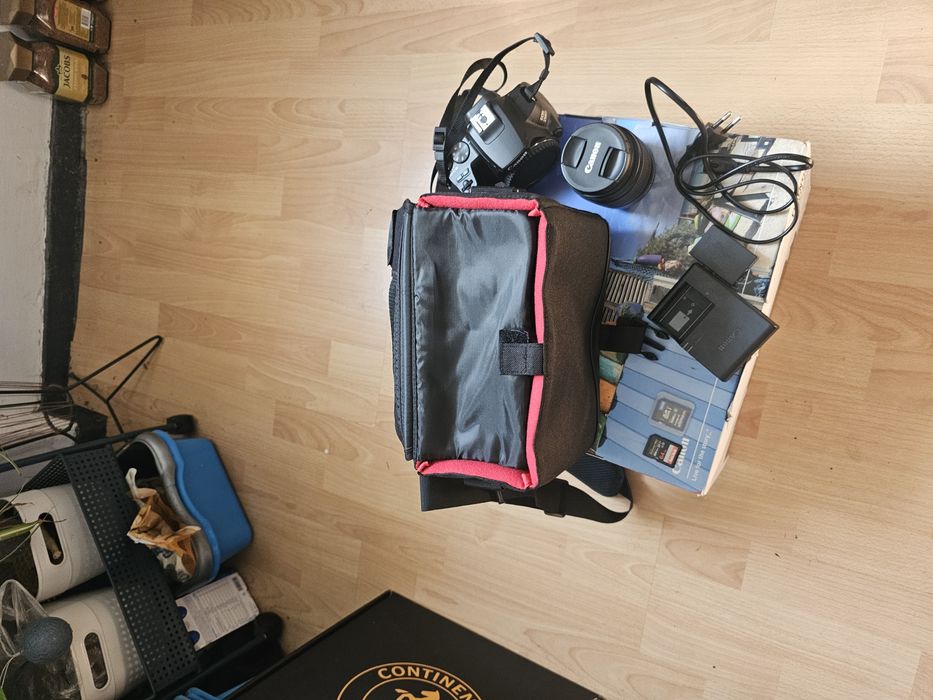 Canon EOS 250D + Dodatki