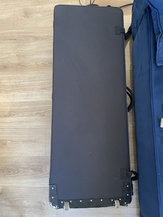Futerał/Case na keyboard z Keisu Yamaha CP73