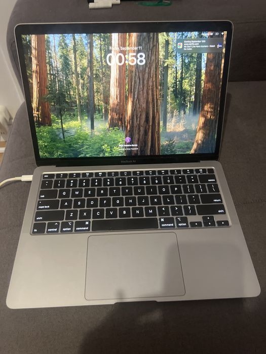 Macbook Air 2020